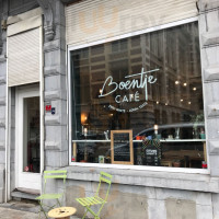 Boentje Cafe outside