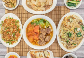 Tái Wān Yī Pǐn Lā Miàn Yǔ Dāo Xuē Miàn food