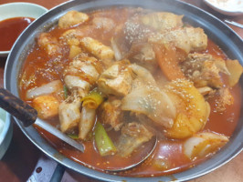 이모통닭 food