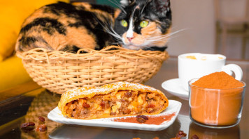 Crazy Cat Cafe food