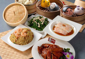 Zhēng Xiān Cháng Fěn Yù Chéng Diàn food