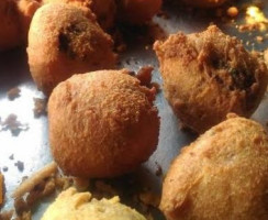 Ghasilal Seth Vada Pav food