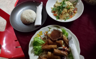 Nong Pheat Kitchen food