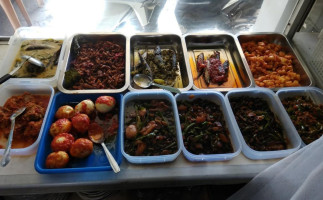 Warung Jajan Kampung Gunung food