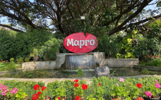 Mapro Food Park outside