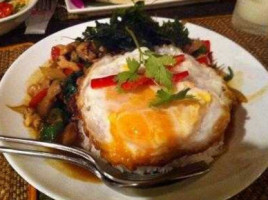 Mai-thai food