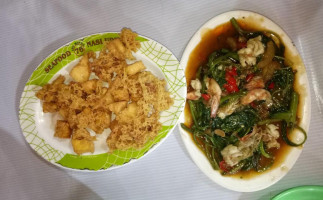 Sea Food Nasi Uduk 76 Ibu Winda food