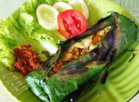 Nasi Bakar Yura Pondok Betung food