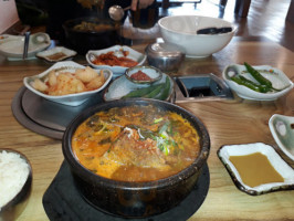 홍천뚝배기감자탕 food