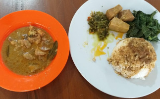 Rm. Lentera Minang (masakan Padang) food