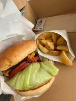 Burger House Uzu food