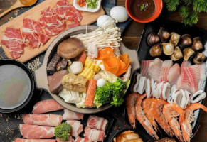 Jīn Xiāng Guǎn Shí Tóu Huǒ Guō 25lǎo Diàn food