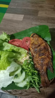 Mbok Tari Condong Pedas food