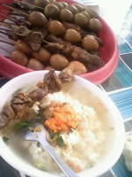 Warung Soto Dewi food