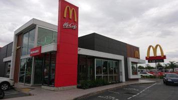 Mcdonald's outside