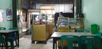 Rumah Makan Sabana Minang outside