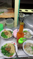 Mie Ayam Bakso Bakso Azka food