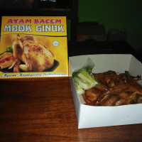 Ayam Bacem Mbok Ginuk inside