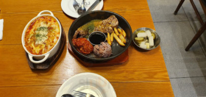 라라코스트 food