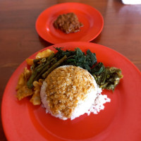 Nasi Padang Batu Bulek food