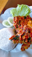 Warung Penyet Solehot food