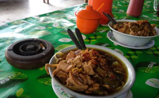 Warung Bakso Idola Sumbawa Besar food