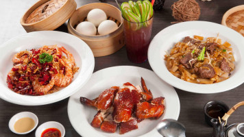 Xiāng Gǎng Jīn Bǎo Chá Cān Tīng Dà Yè Diàn food