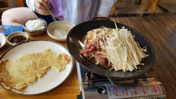 산성민속집 food