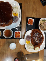 홍익돈까스 food