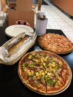 Pizza Nostra food