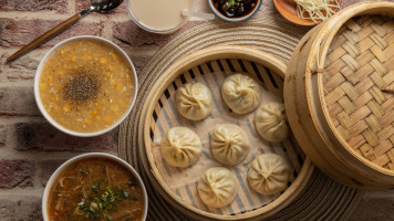 Fù Jǐn Xiǎng Xiǎo Lóng Tāng Bāo Rè Hé Diàn food