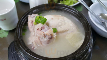 주왕산삼계탕 food