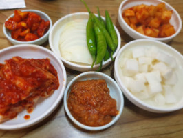 고향삼계탕 food