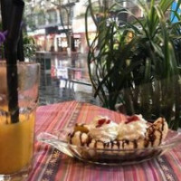Mí Dié Xiāng Pī Sà Diàn food