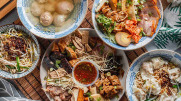 Sān Zǐ De Yì Miàn food