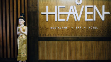 Heaven Restaurant Bar food