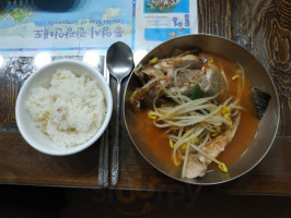 바다와시인 food