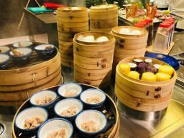 Zhēn Chú Quán Rì Cān Tīng Wú Xī Lǔ Néng Wàn Háo Jiǔ Diàn food