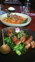 Som Thai food