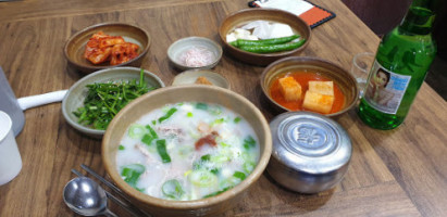 청하돼지국밥 food