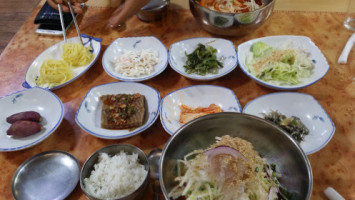 해안선횟집 food