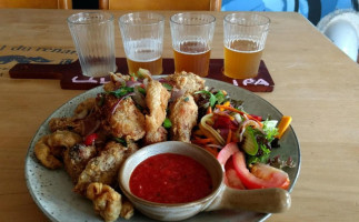 Howler Brewing Company food