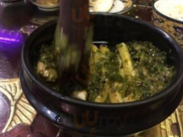 Móu Shì Chuān Cài Shā Jǐng Diàn food
