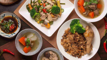 Sān Gè Bǎo Yǎng Shēng Má Yóu Jī Fàn food