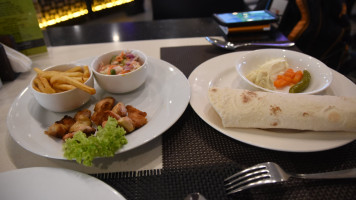 The Colombo Bistro food