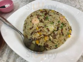 Yuè Jiāng Chūn Jiǔ Lóu Tài Gǔ Chéng Diàn food