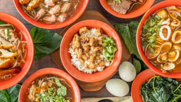ā Shān Gē Miàn Diàn food