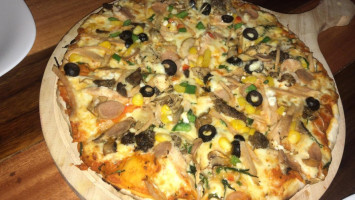 Naples Pizza City food