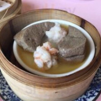 Míng Háo Yú Chì Hǎi Xiān Jiǔ Jiā Hóng Qiáo Diàn food