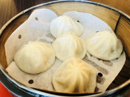 Yang's Hot Woks Noodles & Dumplings food